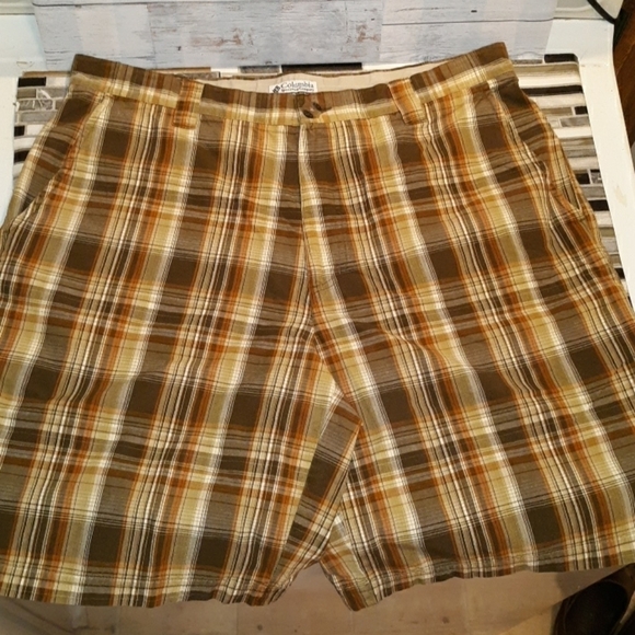 Mens Columbia plaid shorts 36 - Picture 1 of 3